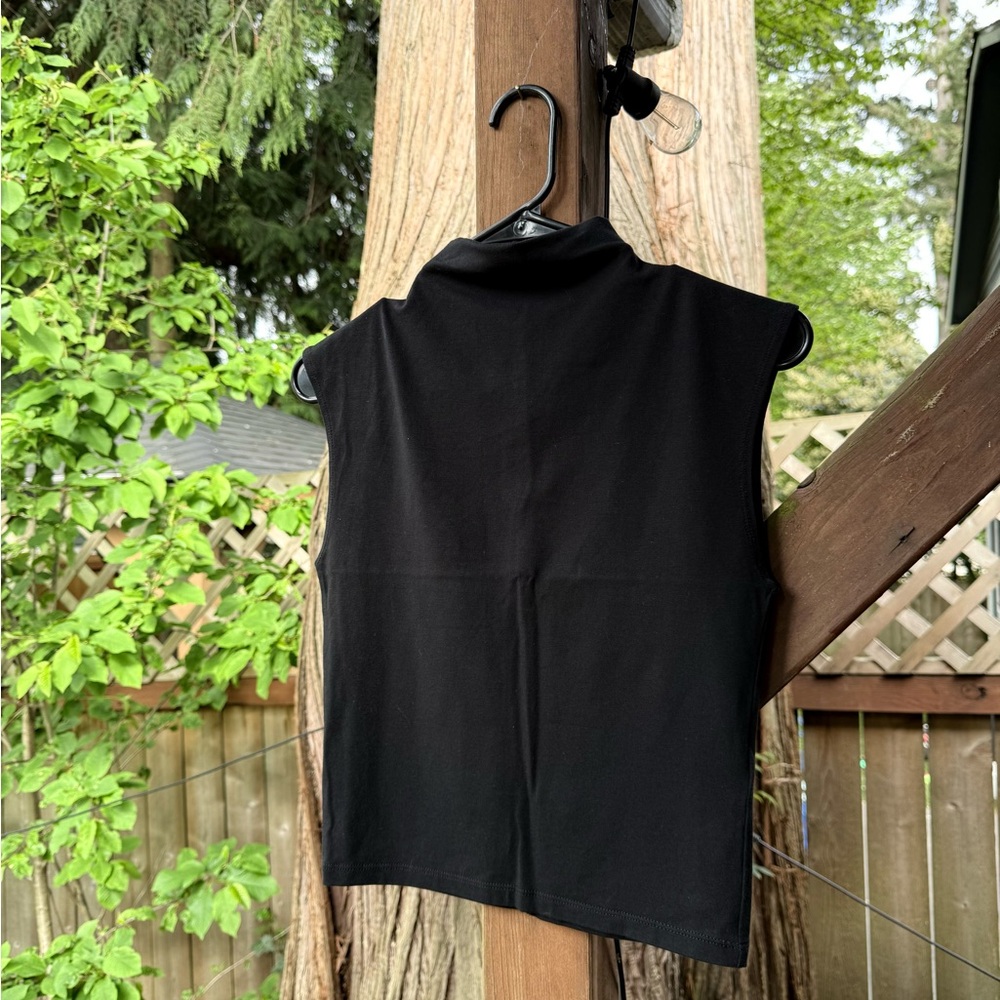 Black Sleeveless Top